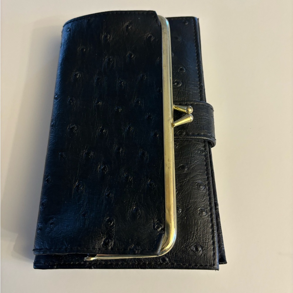 Vintage Elegant Black Ostrich Embossed Women's Wallet/Clutch - Picture 5 of 8